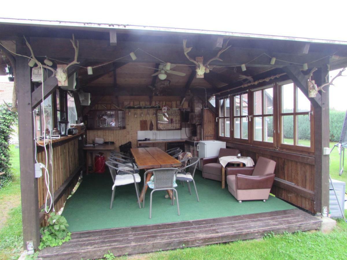 Apartmán Ferienhaus Mit 2 Fewo In Mecklenburg Wesenberg Exteriér fotografie